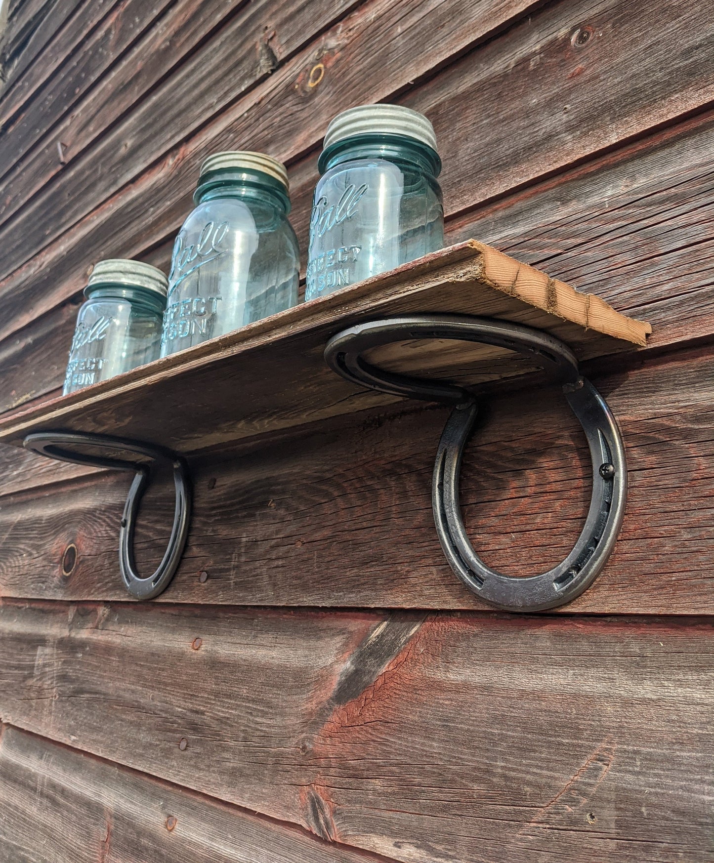 Horseshoe Shelf Bracket